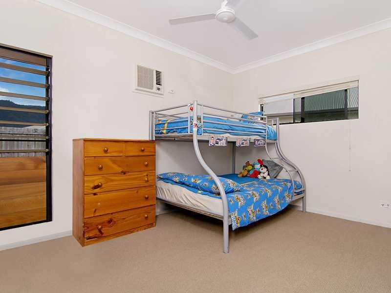5 Calvert Close, Bentley Park QLD 4869