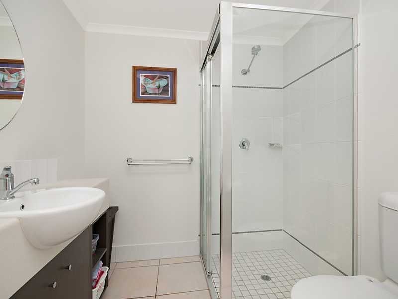 32/44 Pease Street, Cairns QLD 4870