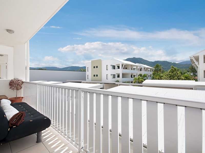 32/44 Pease Street, Cairns QLD 4870