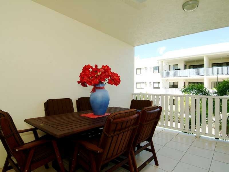 3/44 Pease Street, Cairns QLD 4870