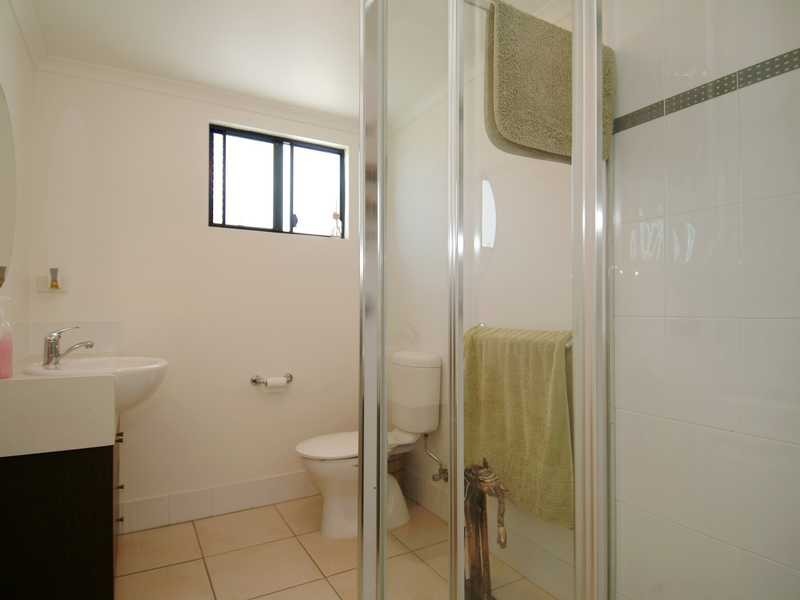 3/44 Pease Street, Cairns QLD 4870