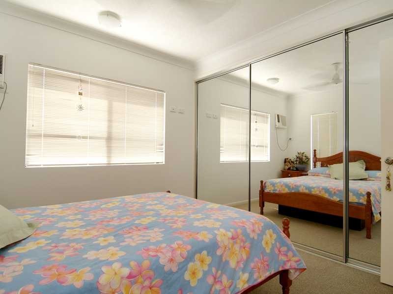 3/44 Pease Street, Cairns QLD 4870