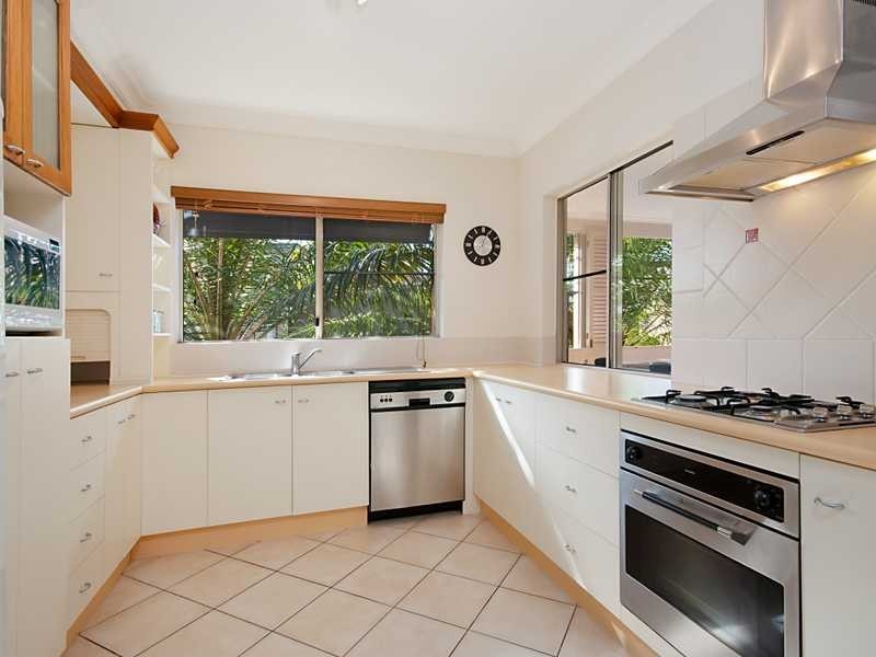 614 “The Lakes” 2 Greenslopes Street, Cairns North QLD 4870