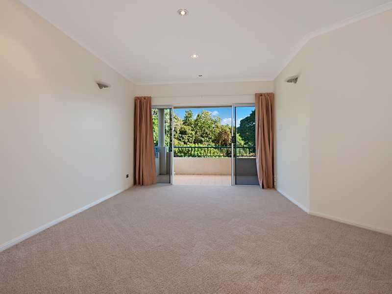 16/34-40 Lily Street, Cairns North QLD 4870