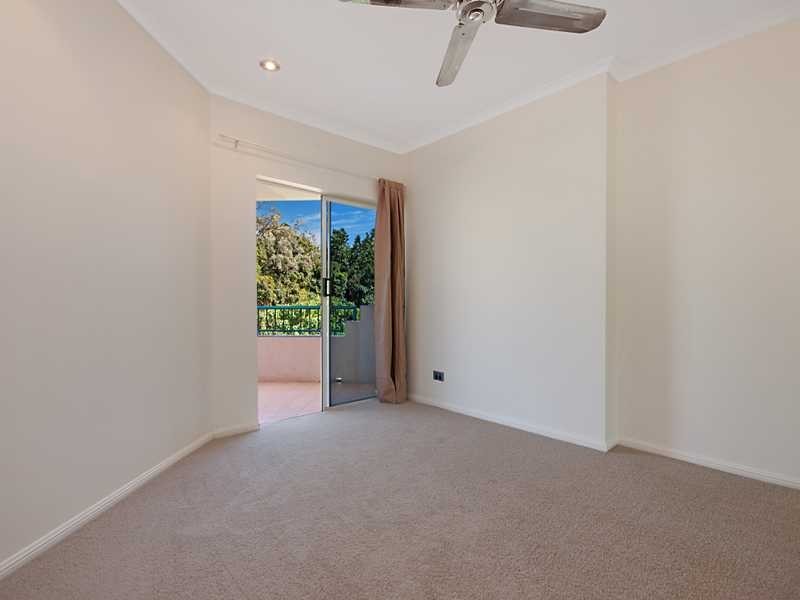 16/34-40 Lily Street, Cairns North QLD 4870