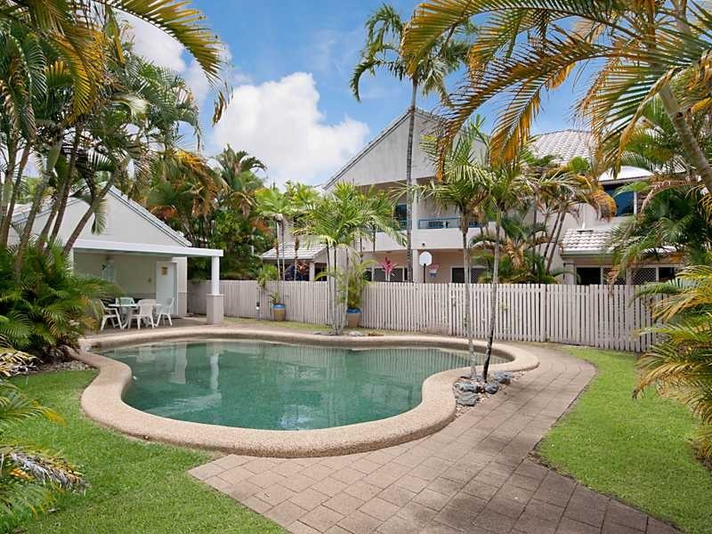 17/34-40 Lily Street, Cairns North QLD 4870