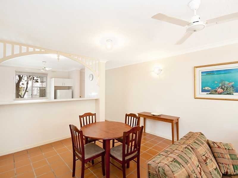 9/158 McLeod Street, Cairns North QLD 4870