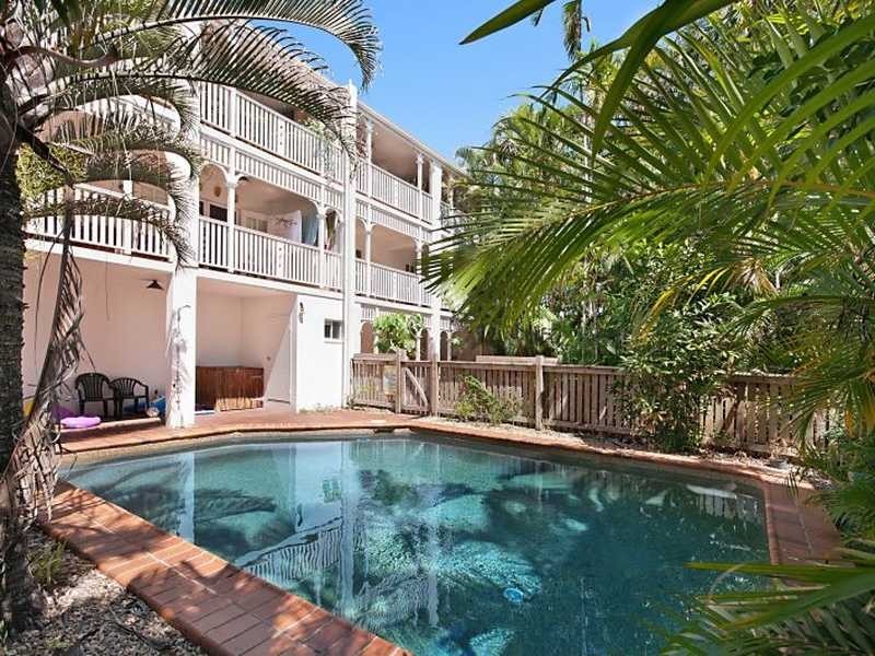 9/158 McLeod Street, Cairns North QLD 4870