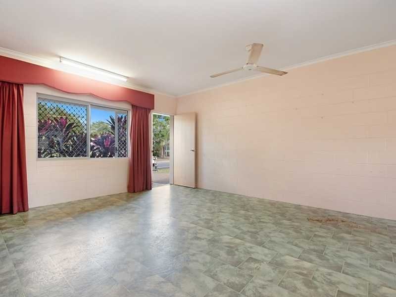 2/26 Idalia Road, Mount Sheridan QLD 4868