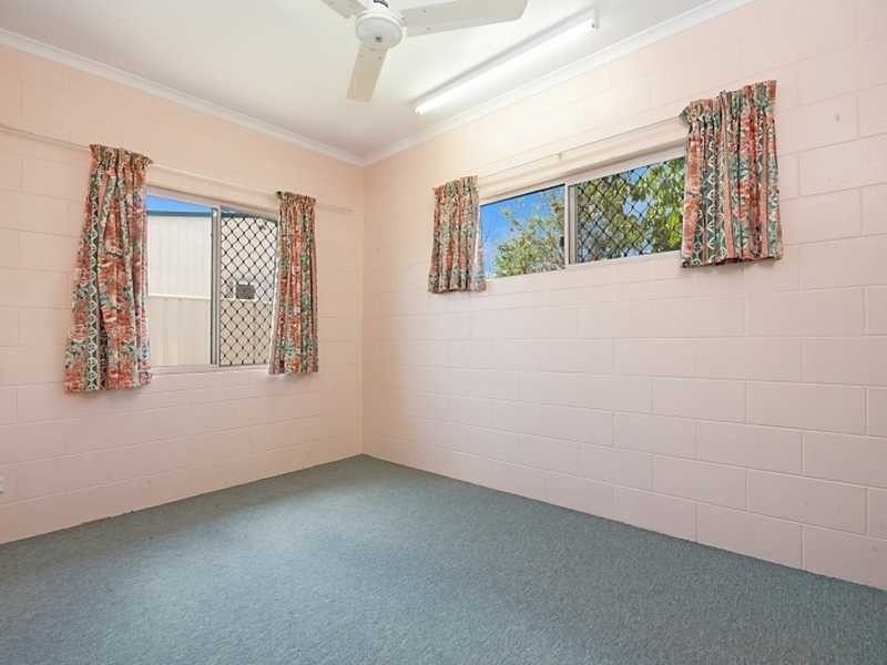 2/26 Idalia Road, Mount Sheridan QLD 4868