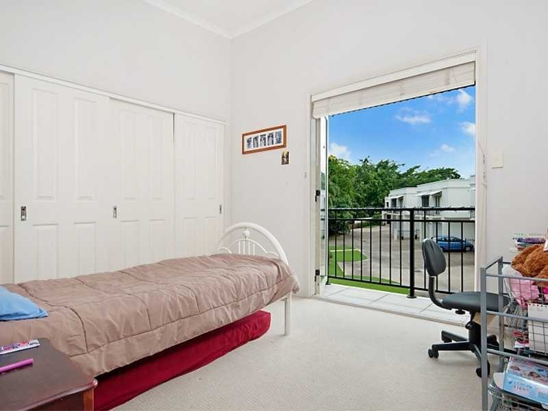 3/15 Thomas Street, Cairns North QLD 4870