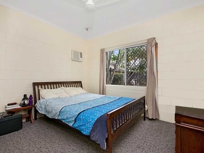 4/7-9 Nesbit Street, Whitfield QLD 4870
