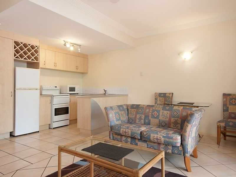 3/10 Digger Street, Cairns North QLD 4870