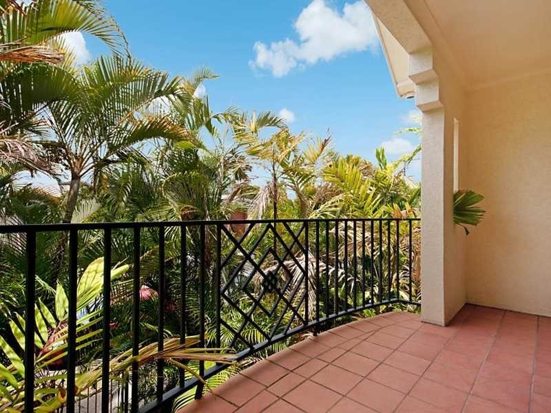 3/10 Digger Street, Cairns North QLD 4870