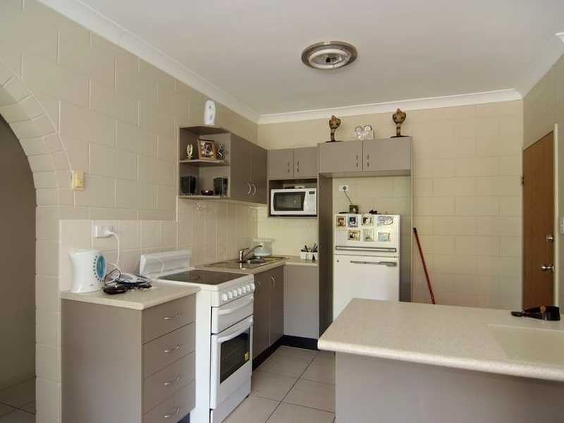 8/8 Maytown Close, Manoora QLD 4870