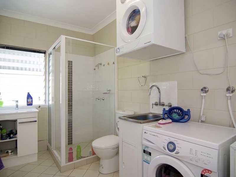 8/8 Maytown Close, Manoora QLD 4870