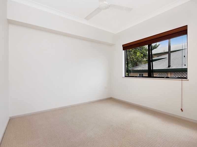 6/72 Digger Street, Cairns North QLD 4870