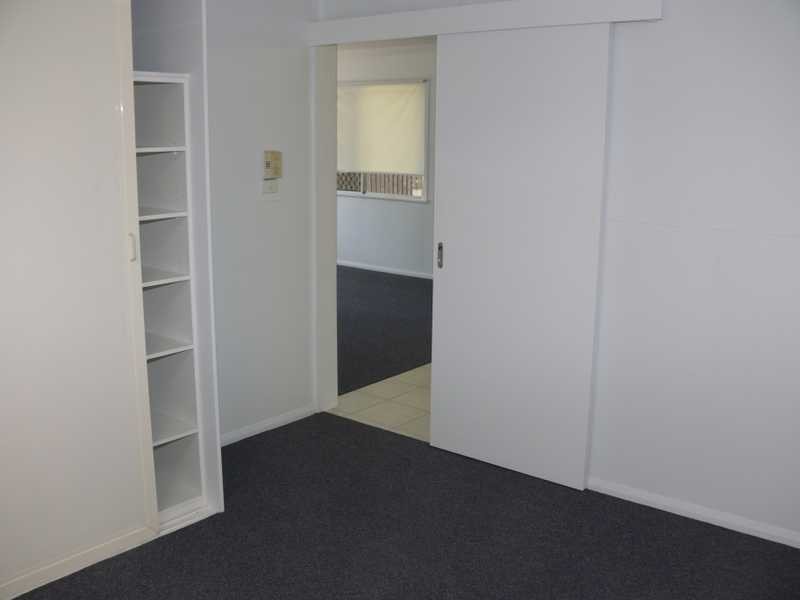 107 Tills Street, Westcourt QLD 4870