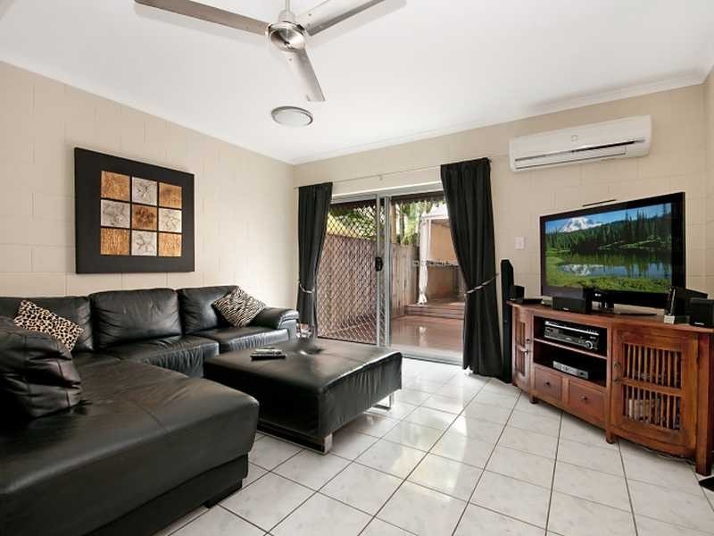 4/8 Short Street, Redlynch QLD 4870