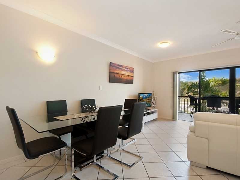 8/293 Esplanade, Cairns North QLD 4870
