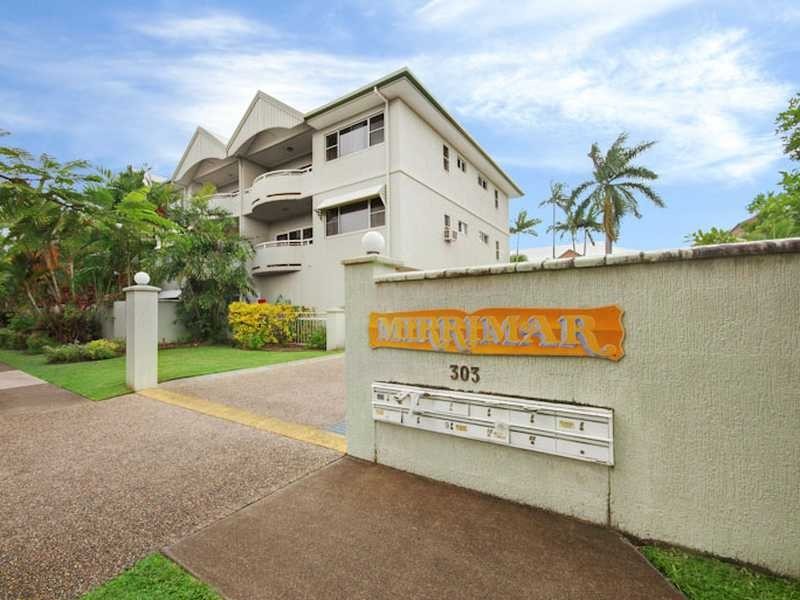 10/303 Lake Street, Cairns North QLD 4870
