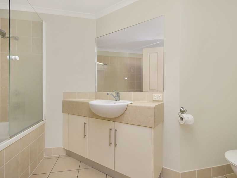 7/72 Digger Street, Cairns North QLD 4870