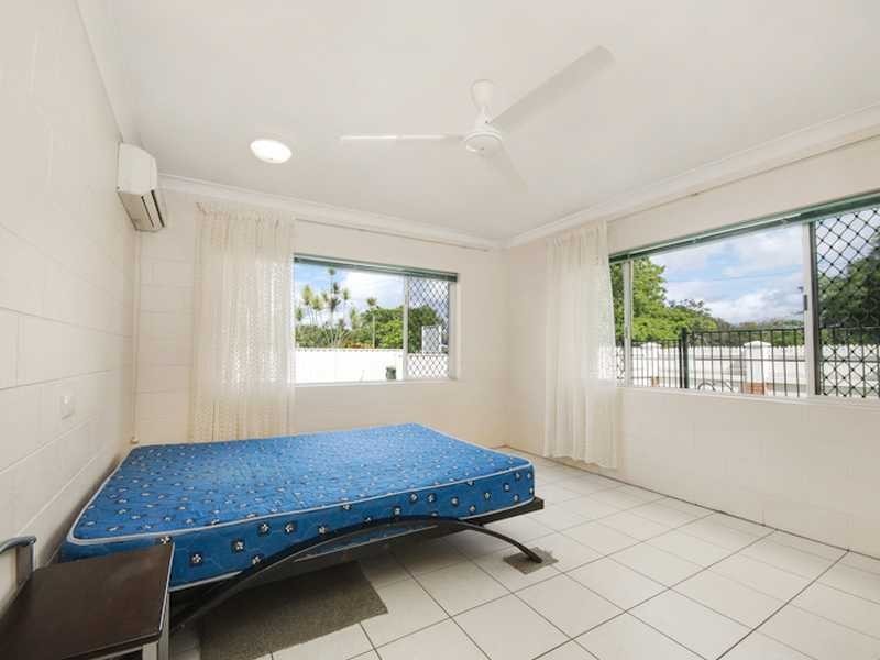 1/260 Grafton Street, Cairns North QLD 4870