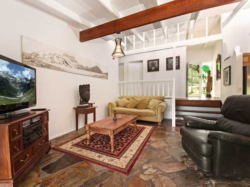 1-3 Mt William Close, Redlynch QLD 4870