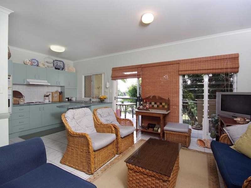 6/10 Brown Street, Woree QLD 4868