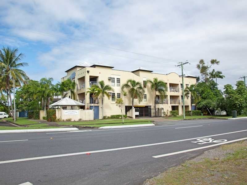 2/437 Draper Street, Parramatta Park QLD 4870