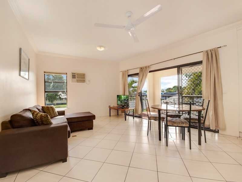 2/437 Draper Street, Parramatta Park QLD 4870