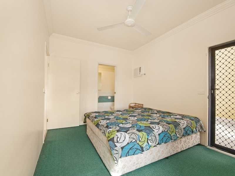 2/437 Draper Street, Parramatta Park QLD 4870