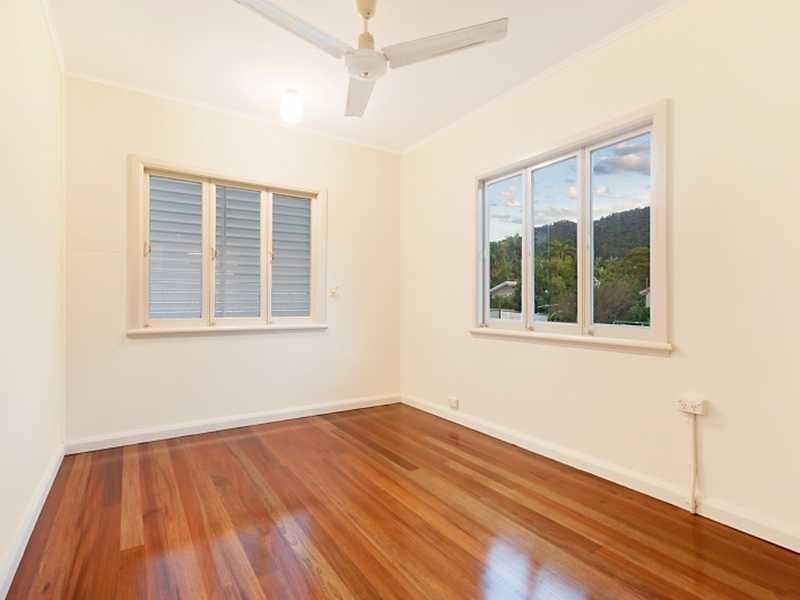 36 Oxley Street, Edge Hill QLD 4870