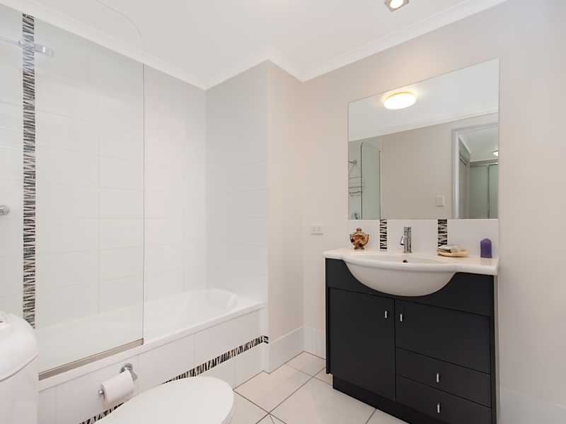 20/182 Spence Street, Cairns QLD 4870