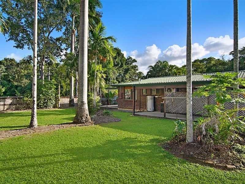 1 Skye Close, Edge Hill QLD 4870