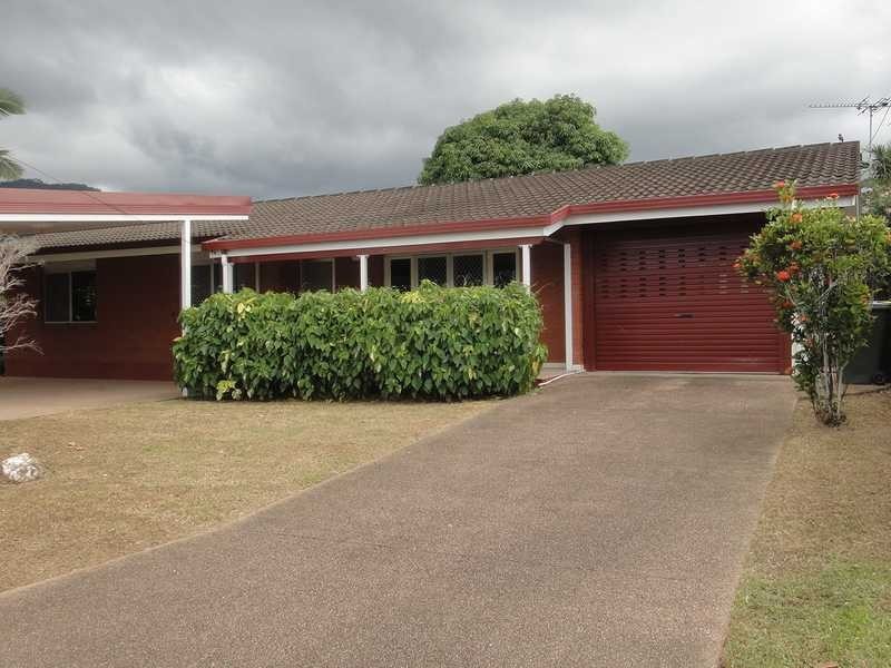 123 Jensen Street, Whitfield QLD 4870