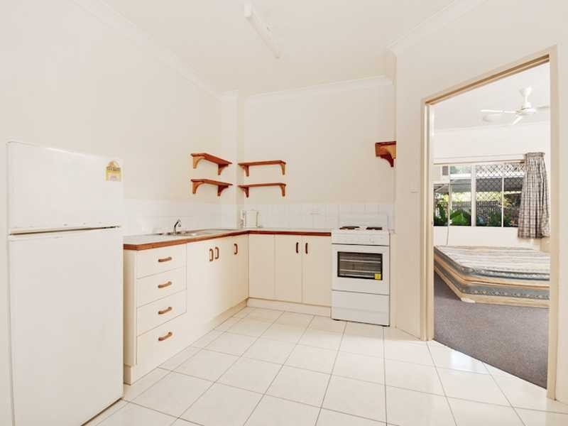 4/217 Spence Street, Bungalow QLD 4870