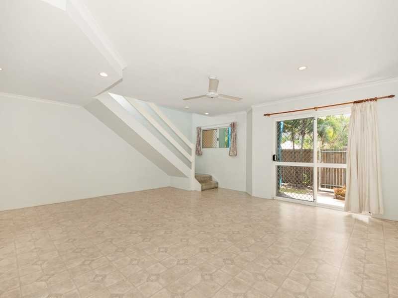 7/11 Maytown Close, Manoora QLD 4870