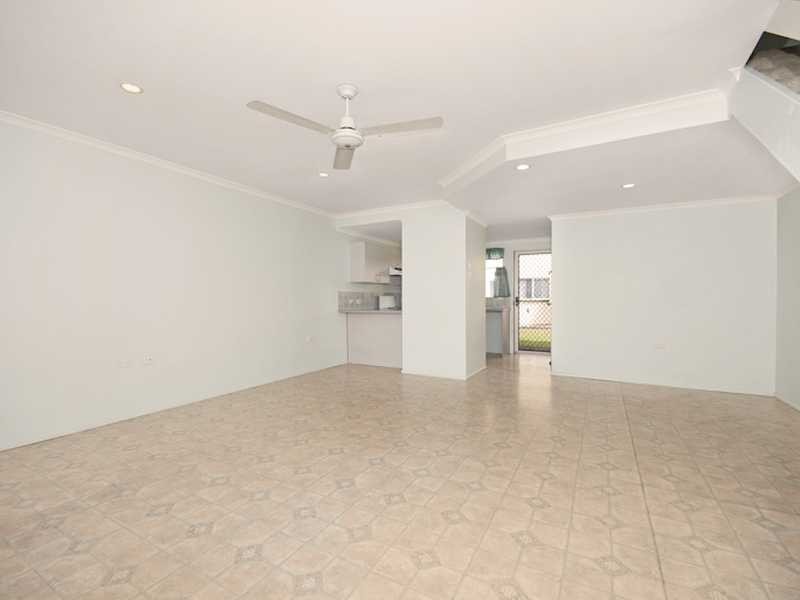 7/11 Maytown Close, Manoora QLD 4870