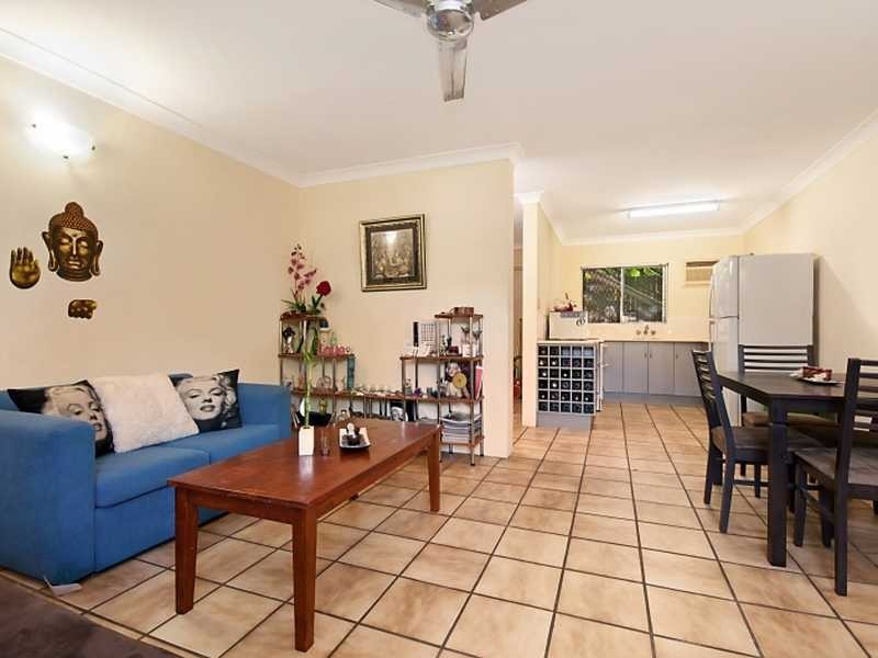 3/347 Lake Street, Cairns North QLD 4870