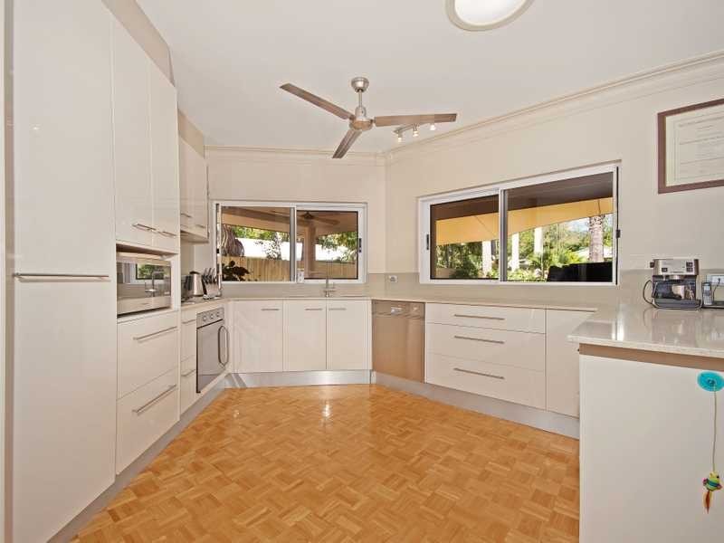 22 Isaac Smith Close, Kewarra Beach QLD 4879