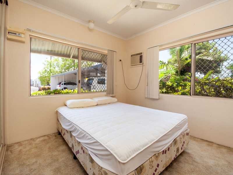 1/113 Buchan Street, Bungalow QLD 4870