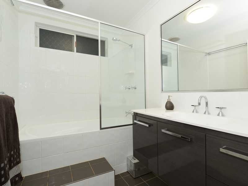 288 Toogood Road, Bayview Heights QLD 4868