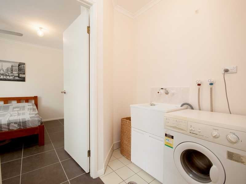 11/8 Grantala Street, Manoora QLD 4870