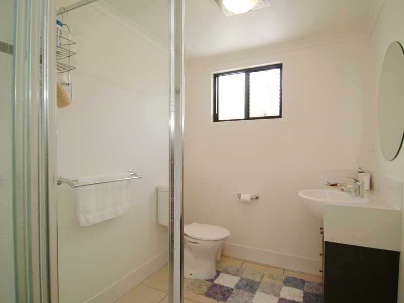 11/44 Pease Street, Cairns QLD 4870