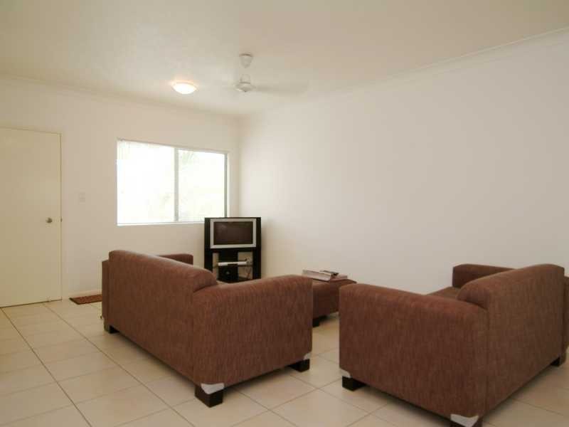 11/44 Pease Street, Cairns QLD 4870