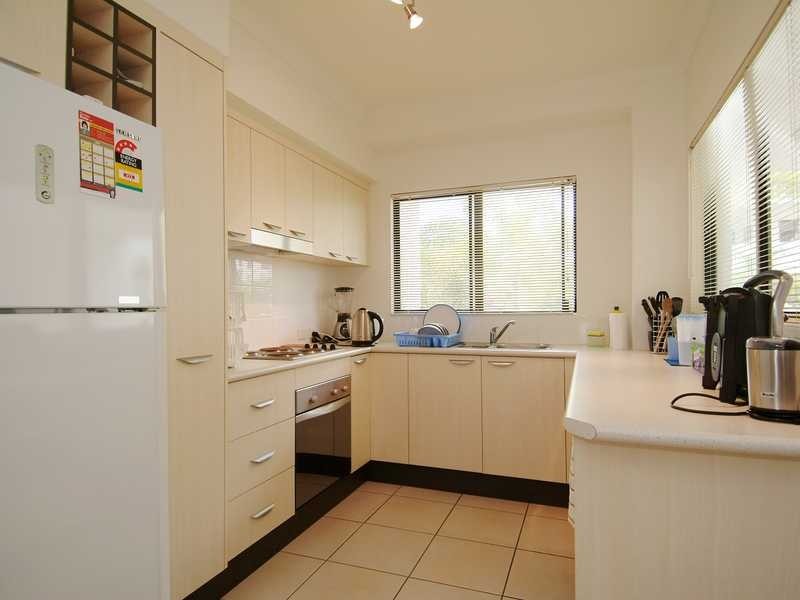 11/44 Pease Street, Cairns QLD 4870