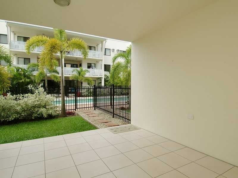 11/44 Pease Street, Cairns QLD 4870