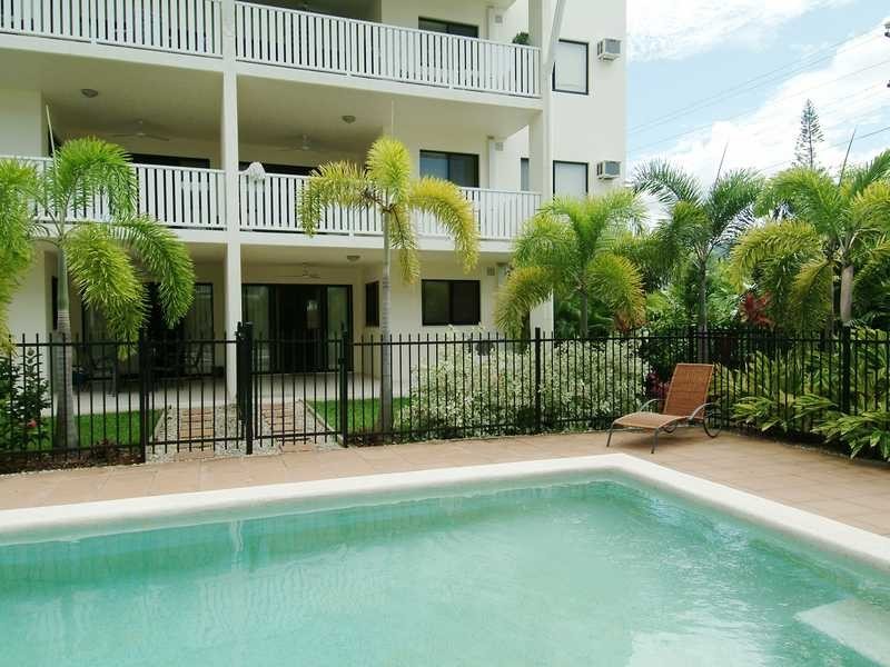 11/44 Pease Street, Cairns QLD 4870