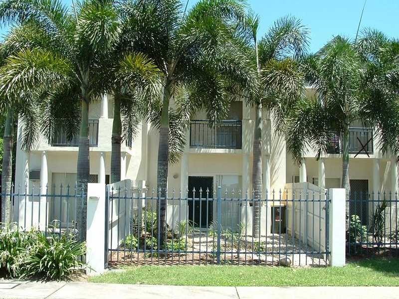 2/184 Gatton Street, Manunda QLD 4870